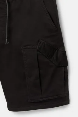 Bermuda cargo comfort de Pull&Bear en Bermudas y Shorts para argentina