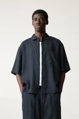 Camisa boxy lino de Pull&Bear en Camisas para argentina