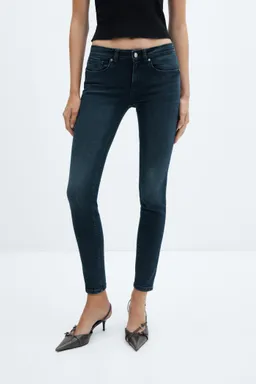 Jeans skinny pushup de Mango en Pantalones para argentina