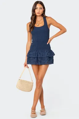 Mini vestido ojalillos fruncido de Edikted en Vestidos para argentina