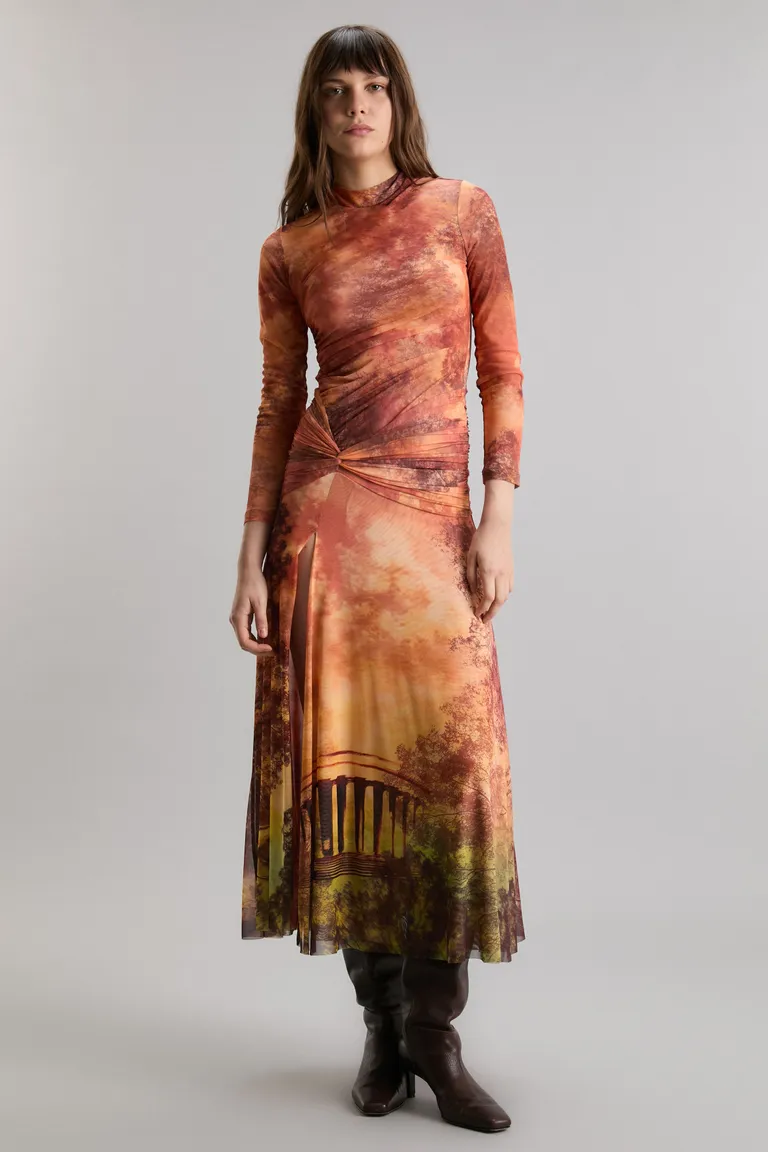 Vestido vintage memories: prenda sofisticada y elegante con estampa única de Kosiuko en Vestidos para argentina