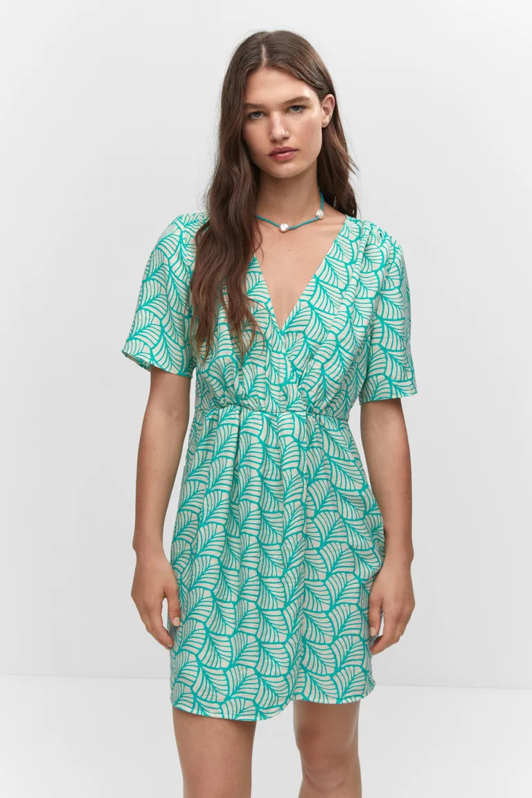 Vestido estampado corto cruzado de Mango en Vestidos para argentina