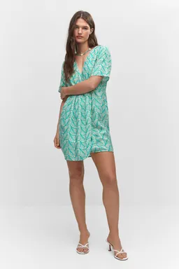 Vestido estampado corto cruzado de Mango en Vestidos para argentina