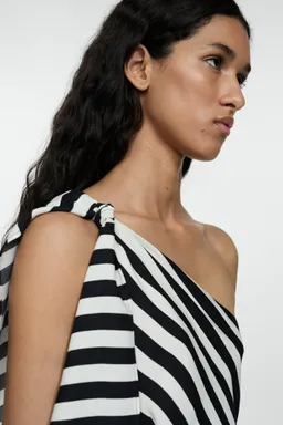 Vestido asimétrico rayas de Mango en Vestidos para argentina