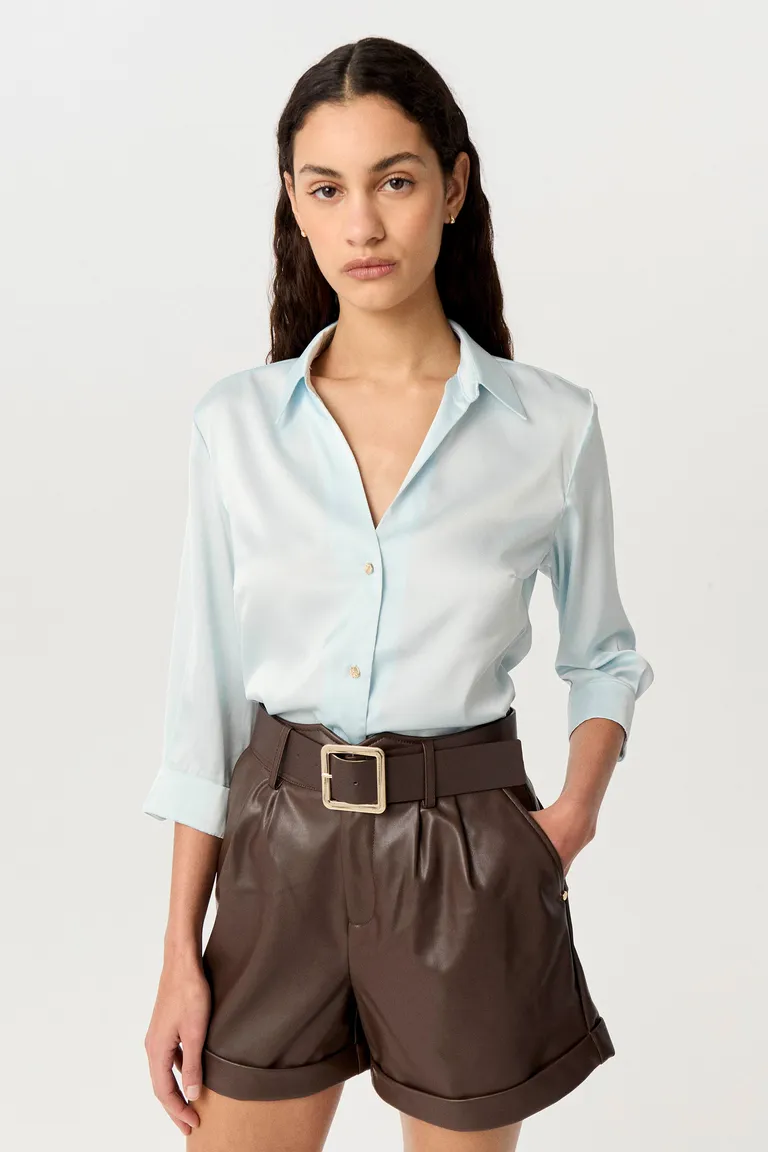 Camisa de seda satinada con corte entallado y mangas 3/4 de Markova en Camisas para argentina