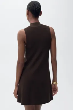 Vestido punto cuello perkins de Mango en Vestidos para argentina