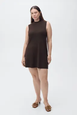 Vestido punto cuello perkins de Mango en Vestidos para argentina