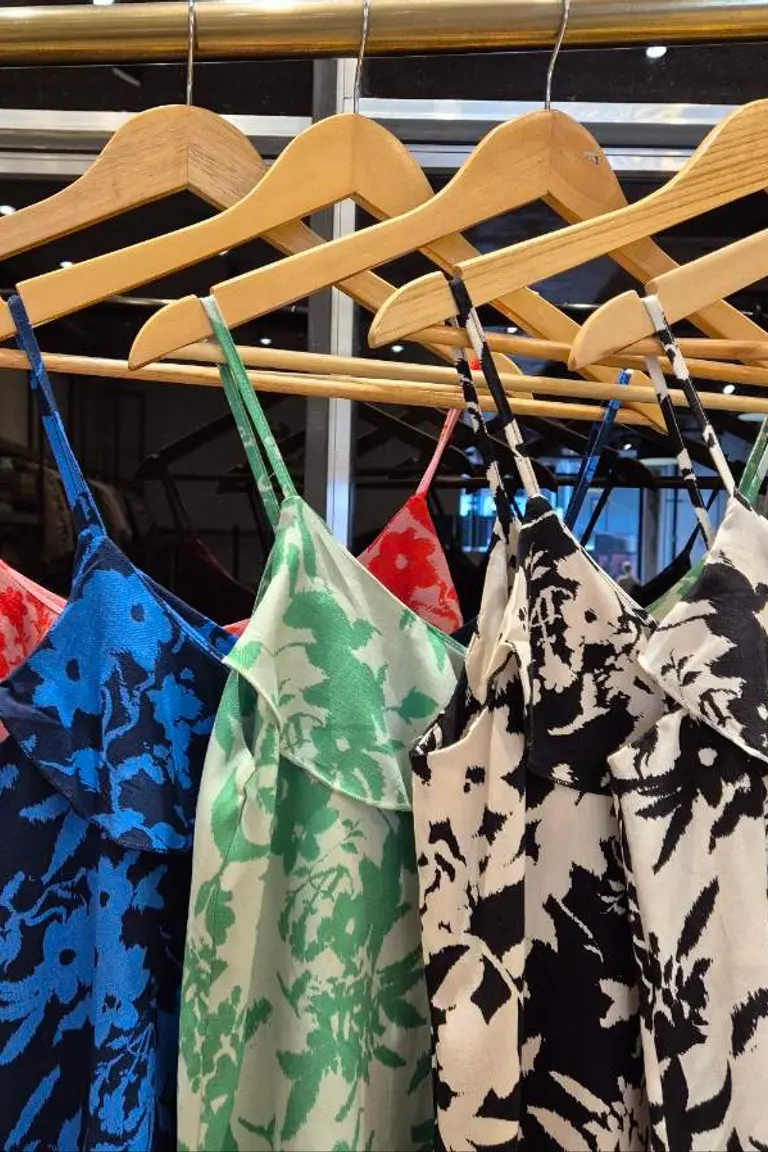 Musculosa con Volados de Hesed en Tops para argentina