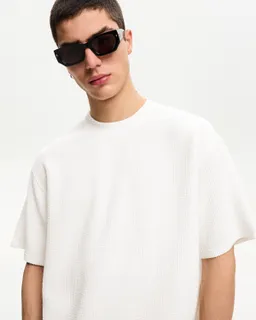 Remera manga corta seersucker de Bershka en Remeras y Polos para argentina