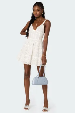 Mini vestido corset ojal bennett de Edikted en Vestidos para argentina