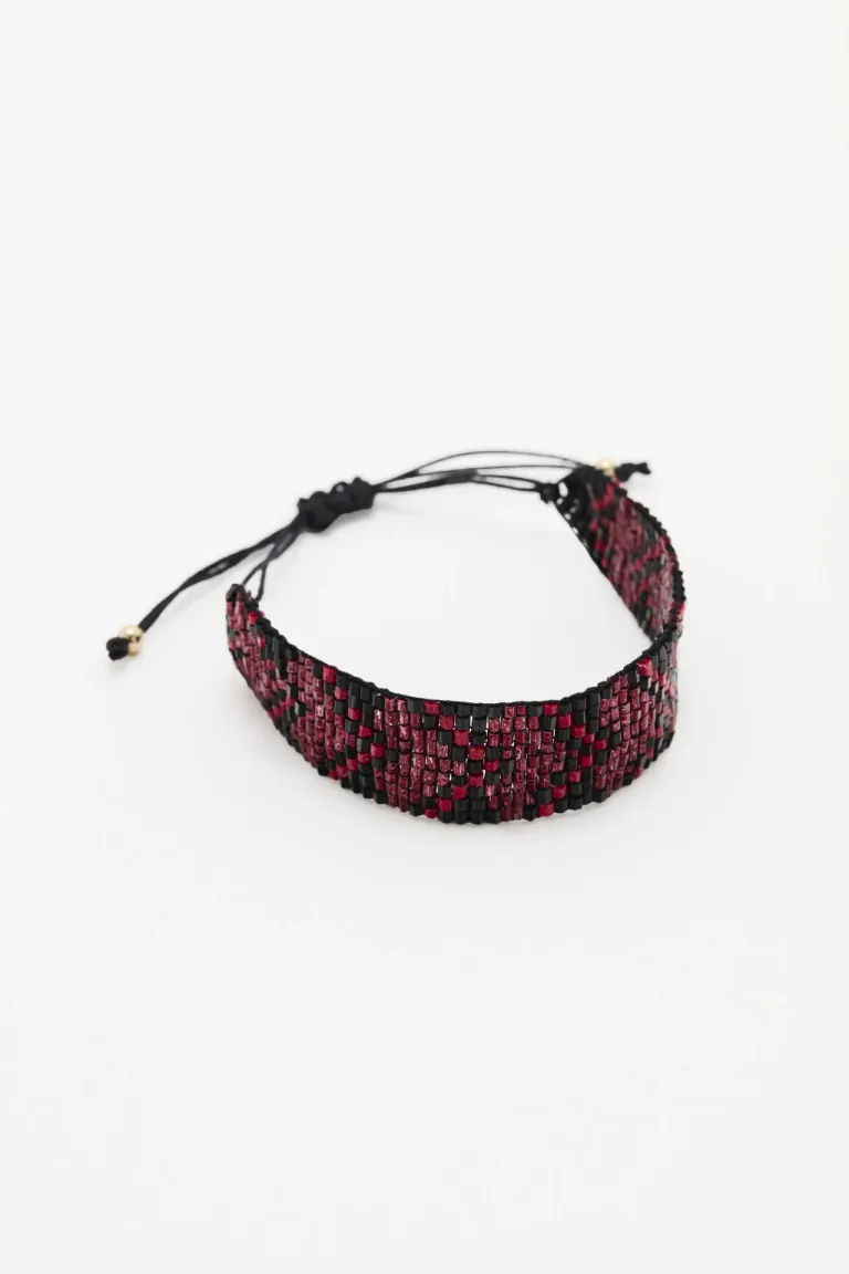 Pulsera de cuentas de vidrio en tonos rojos, accesorio elegante y versátil para mujeres de Rapsodia en Bijouterie para argentina