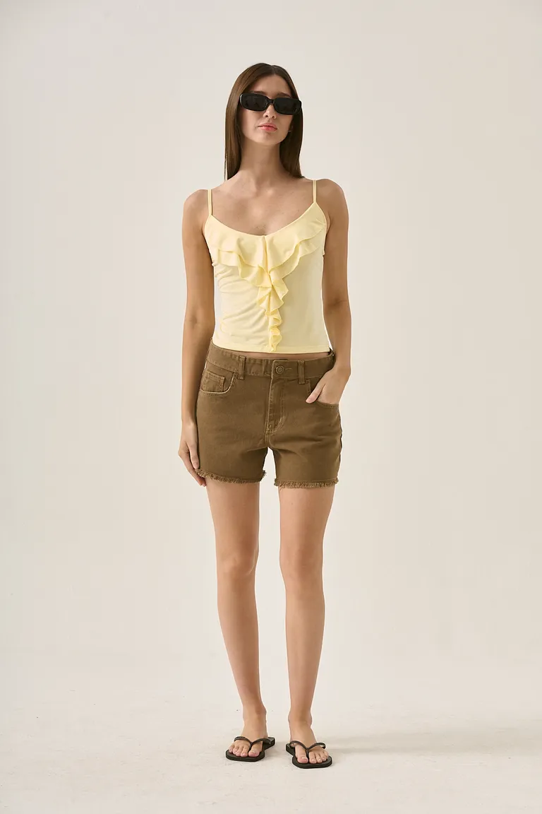 Short marge de denim rígido con diseño estructurado y detalles funcionales de Sweet en Shorts para argentina