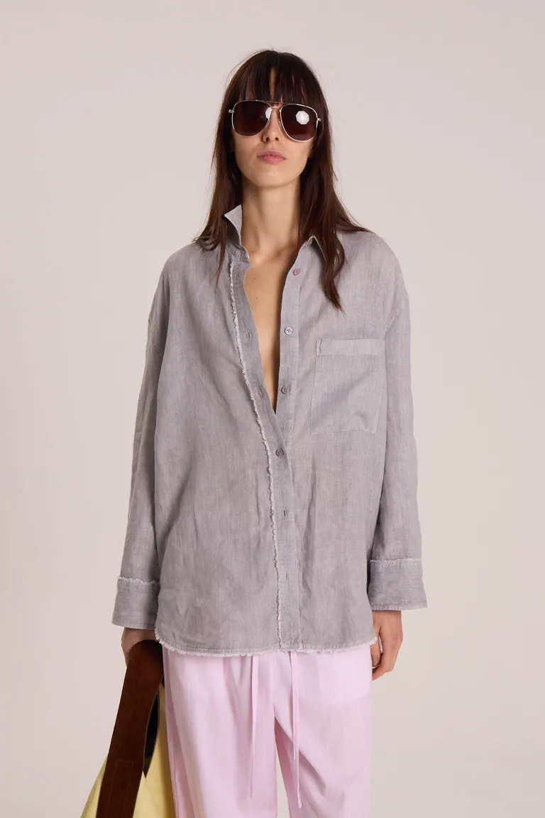 Camisa de lino oversize en color gris para el guardarropa femenino de Maria Cher en Camisas para argentina