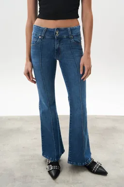 Jean denim oxford tiro bajo milles de Magda en Pantalones para argentina