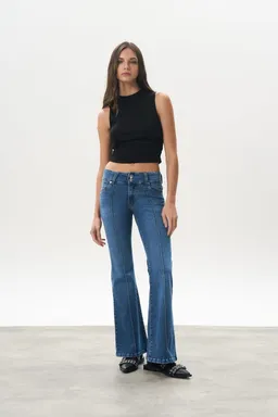 Jean denim oxford tiro bajo milles de Magda en Pantalones para argentina