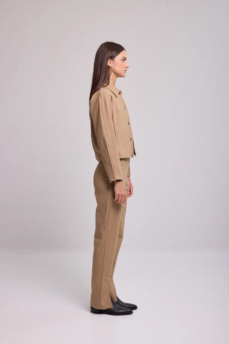 Pantalon de mujer con recortes delanteros y tajos en botamanga de Kill en Pantalones para argentina