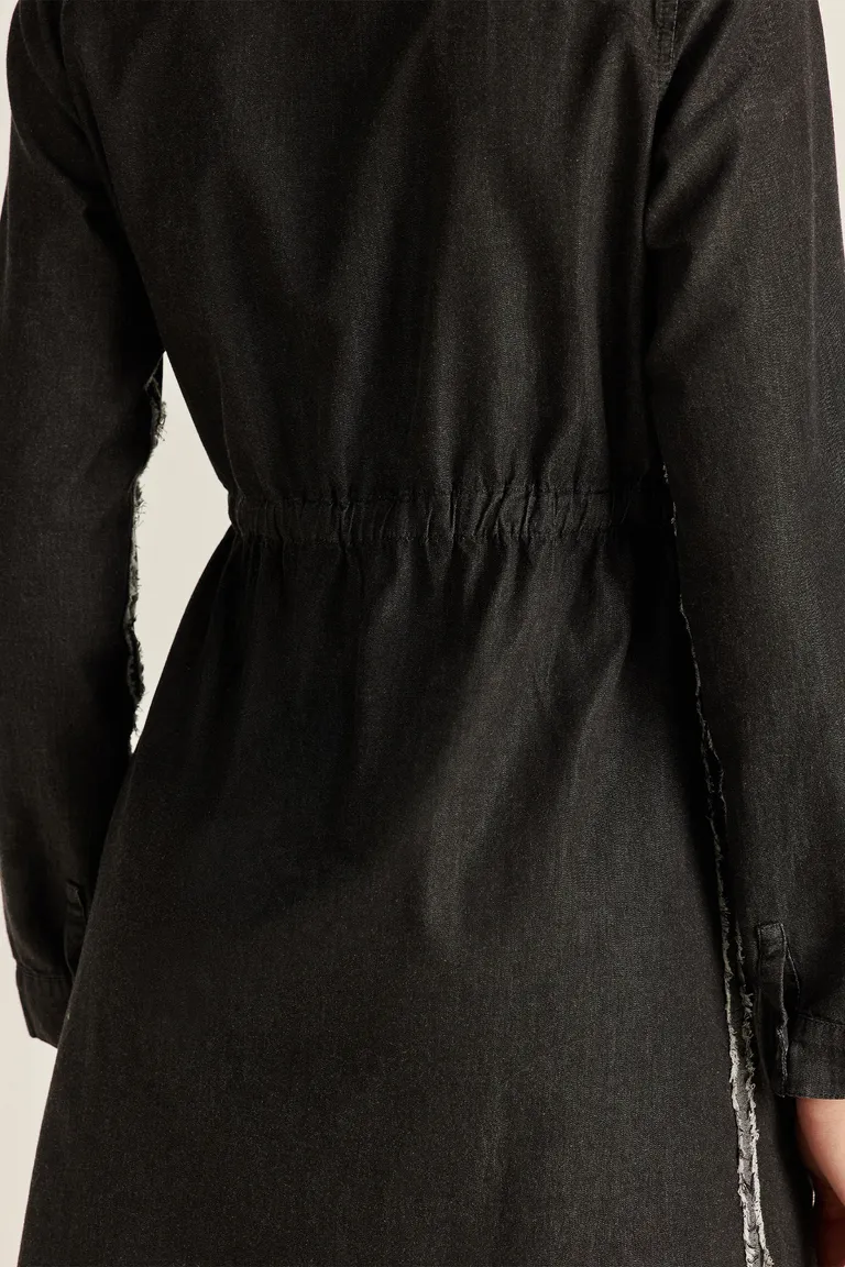 Vestido Camisero Cruzado de Denim Negro con Detalles Sutiles de Tucci en Vestidos para argentina