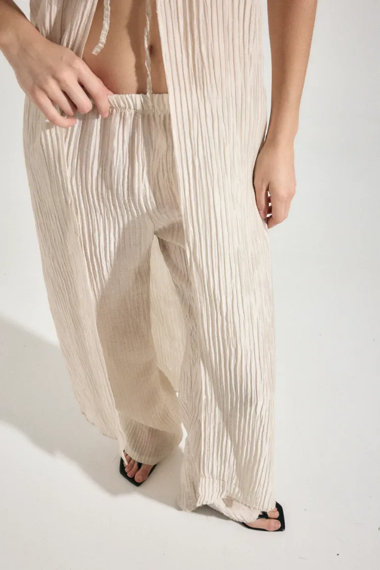 Pantalón de bambula plisada con tiro bajo y elástico en la cintura para mujer de Audaz en Pantalones para argentina