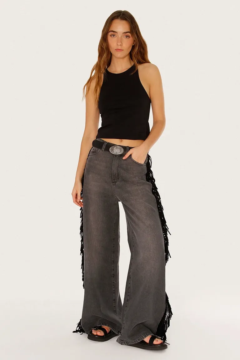 Pantalón de jean de pierna ancha con flecos y detalles en negro de Sofia Sarkany en Pantalones para argentina