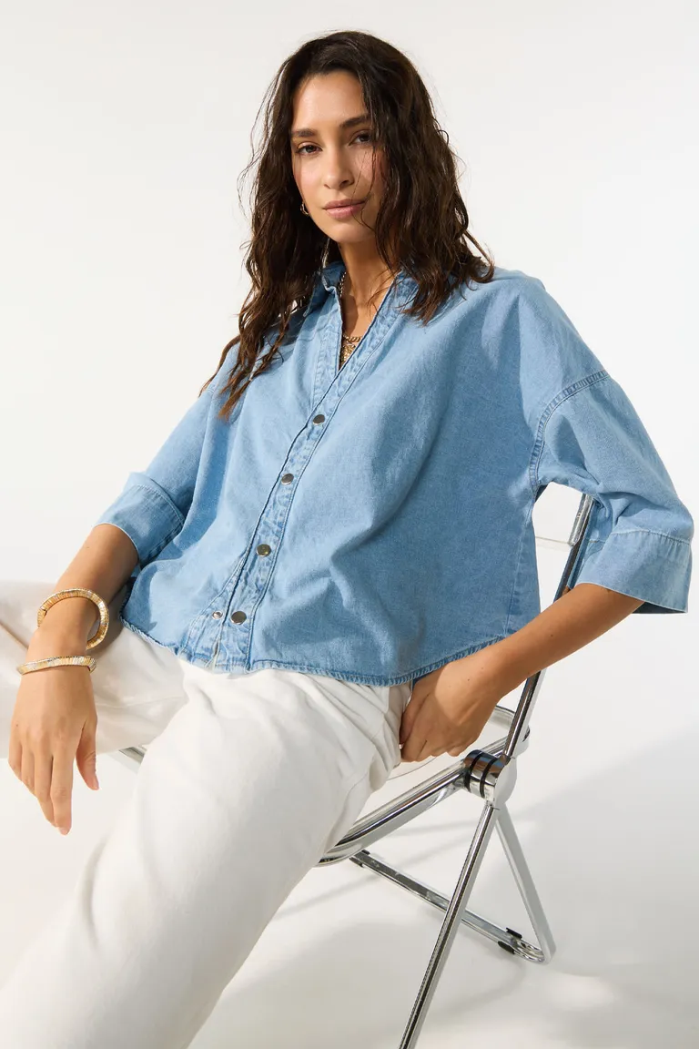 Camisa de denim con detalles en contraste para un estilo sofisticado de Cuesta Blanca en Camisas para argentina