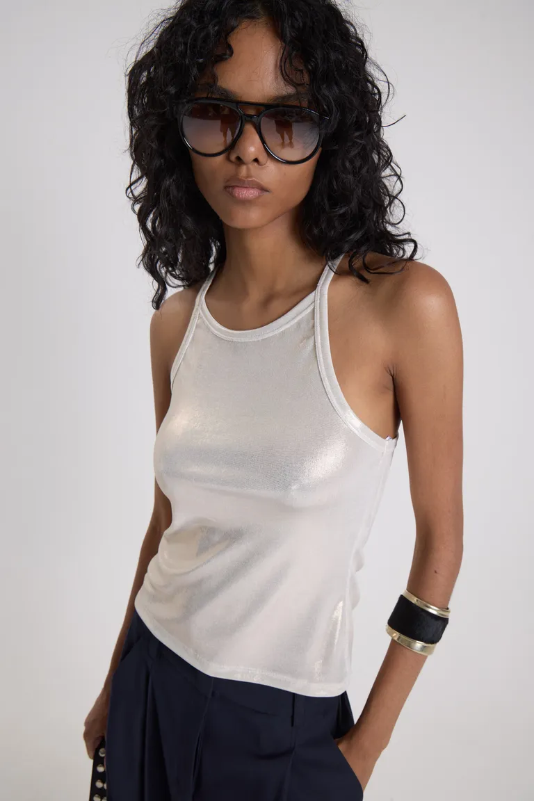 Top de escote halter sin mangas con calce ajustado al cuerpo de Maria Cher en Tops para argentina