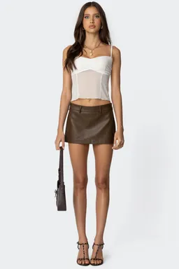 Micro falda pantalón crawford cuero de Edikted en Shorts para argentina