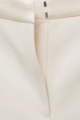 Pantalón traje recto italiano de Mango en Pantalones para argentina