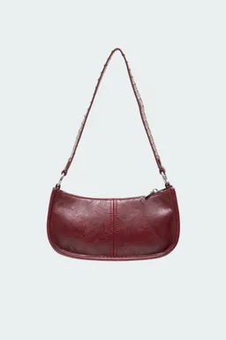 Cartera cuero sintético correa tachas de Edikted en Bolsos y Carteras para argentina
