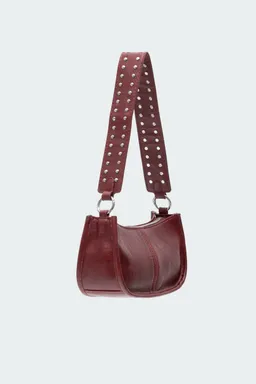 Cartera cuero sintético correa tachas de Edikted en Bolsos y Carteras para argentina