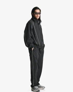 Pantalón técnico baggy deportivo de Bershka en Pantalones para argentina