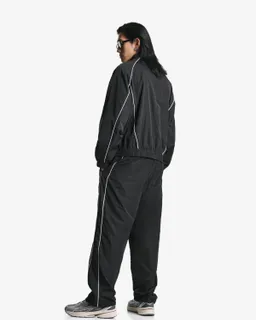 Pantalón técnico baggy deportivo de Bershka en Pantalones para argentina