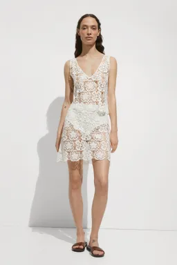 Top crochet con flores de Mango en Tops para argentina