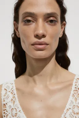 Top crochet con flores de Mango en Tops para argentina