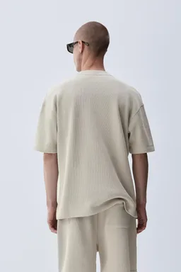 Sudadera manga corta textura de Lefties en Buzos y Sweaters para argentina