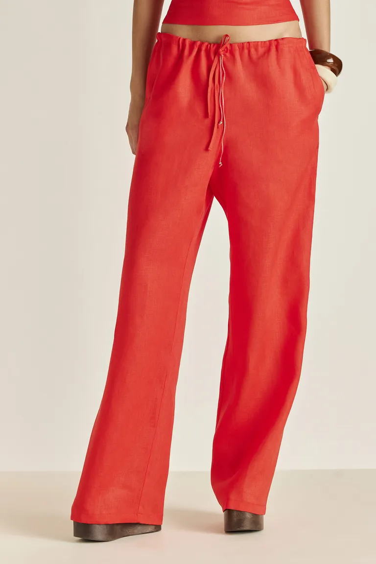 Pantalón de lino rojo con lazo ajustable en la cintura para un look de verano elegante y relajado de Tucci en Pantalones para argentina