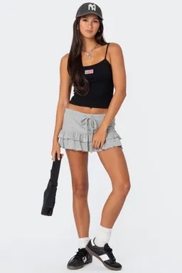 Mini faldashort rizada terry delia de Edikted en Shorts para argentina