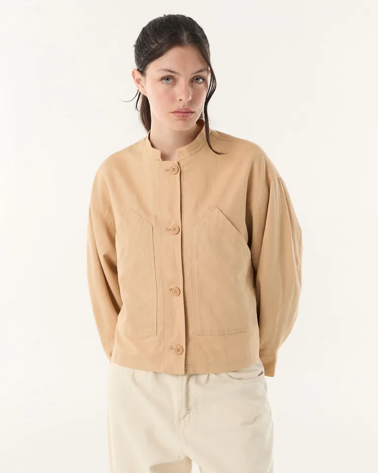 Chaqueta de mujer con cuello mao bolsillos frontales y botones de ajuste de Furzai en Chaquetas para argentina