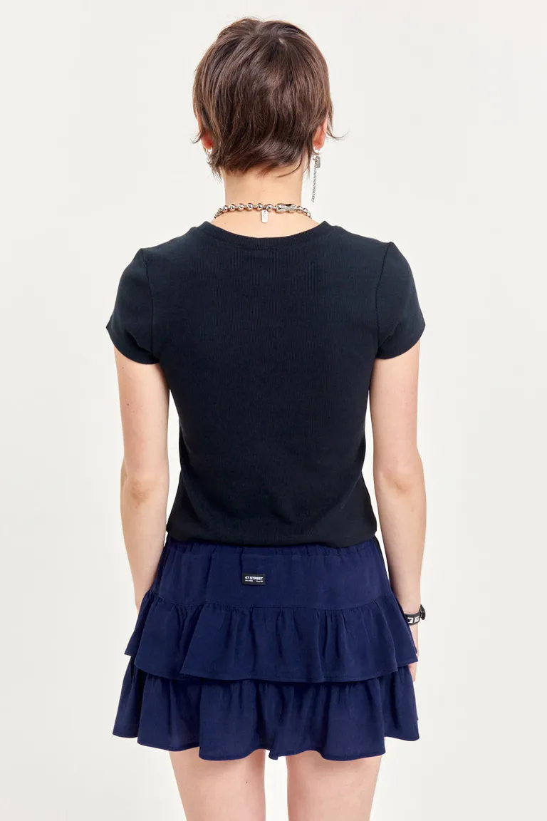 Falda corta de crepé con volados superimpuestos para un estilo elegante y casual de 47 Street en Faldas para argentina