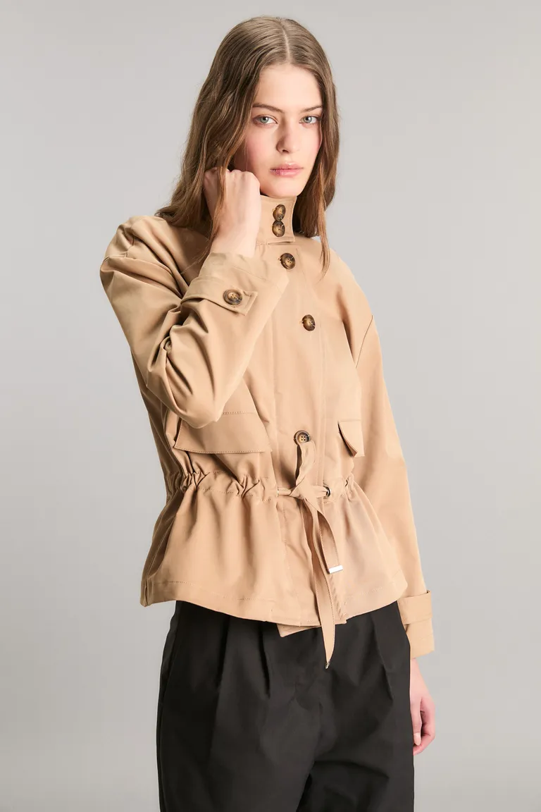 Trench de gabardina impermeable con cierre, bolsillos y cinturón para mujer de Kosiuko en Chaquetas para argentina
