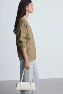 Cárdigan largo con botones de Mango en Buzos y Sweaters para argentina