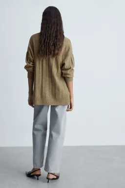 Cárdigan largo con botones de Mango en Buzos y Sweaters para argentina