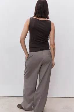 Top cuello barco fruncido de Mango en Tops para argentina