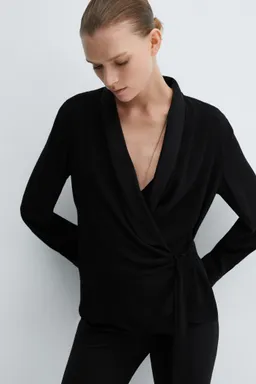 Blusa cruzada con lazo de Mango en Blusas para argentina