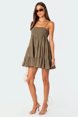Mini vestido holgado marfil de Edikted en Vestidos para argentina