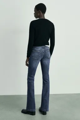 Jean flare tiro bajo de Mango en Pantalones para argentina