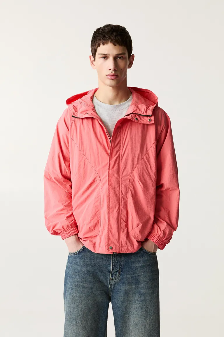Piloto con capucha de Pull&Bear en Abrigos y Camperas para argentina