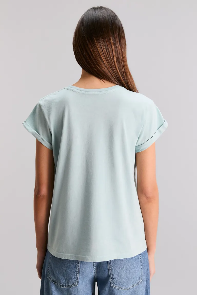 Remera casual de corte regular con estampado exclusivo para mujeres de Kosiuko en Remeras para argentina
