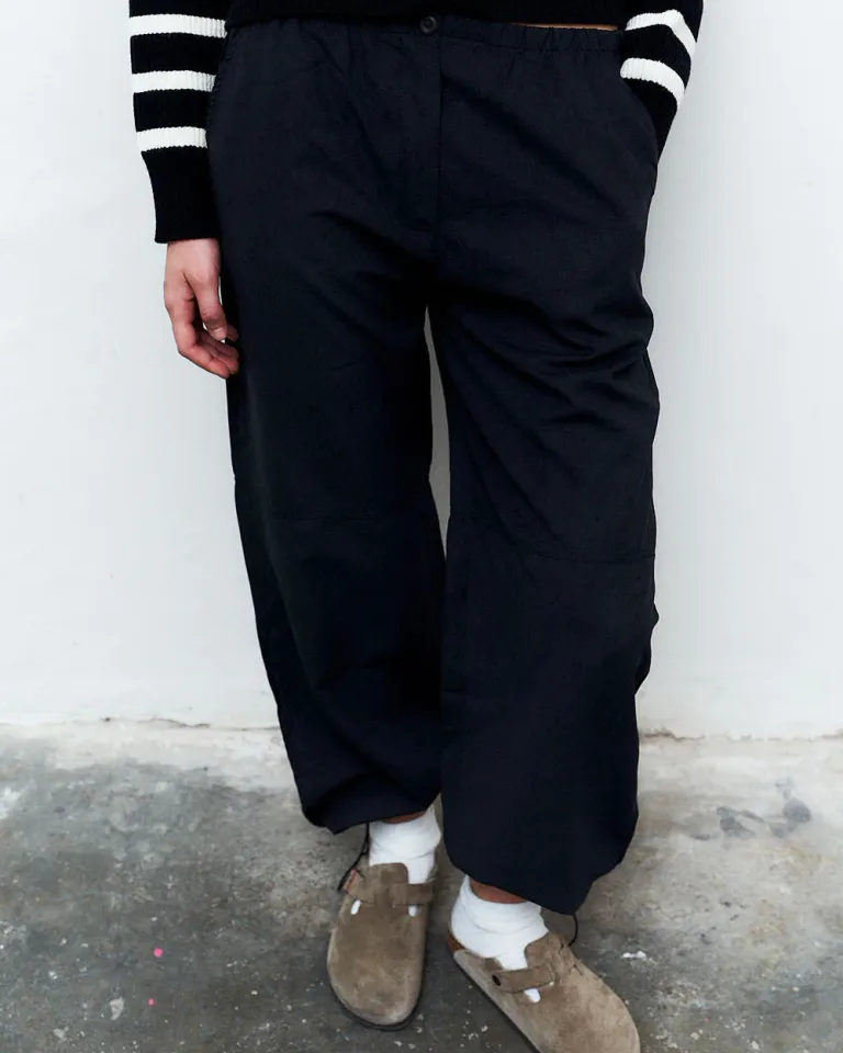 Pantalón de Paracaídas con Diseño Único y Detalles Ajustables de Sky en Pantalones para argentina