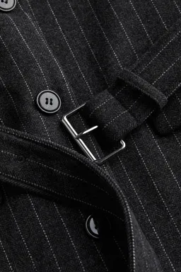 Abrigo lana corte midi de H&M en Tapados para argentina