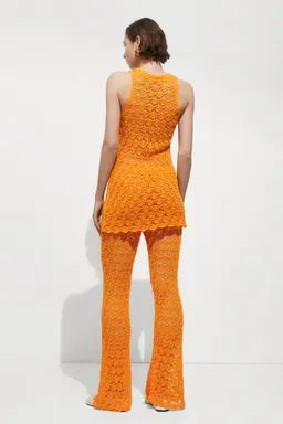 Pantalón crochet flare de Mango en Pantalones para argentina